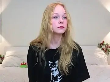 Stripchat Free Porn Cam of GhisllaineWestler