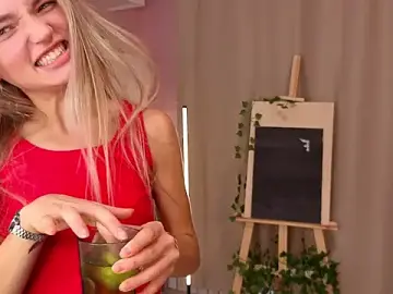 Stripchat Free Porn Cam of JulieLupo