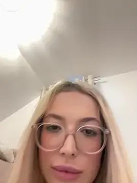 Stripchat Best live sex cam show of KylieJoyce