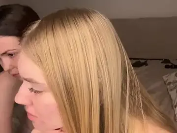 Stripchat Watch Live Sex Cams of EllenReeves