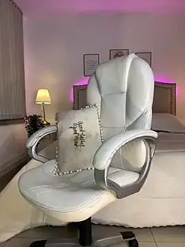 Stripchat Adult Video Chat of milly_cruz