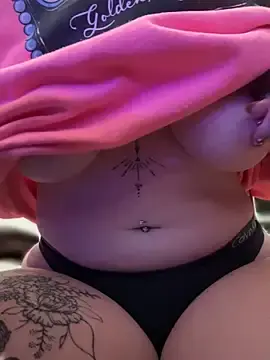Stripchat Free Live Porn of PussiesnCream_