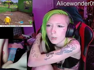 Stripchat Best live sex cam show of alicewonder09