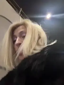 Stripchat Adult Webcam of HOTLadyluna