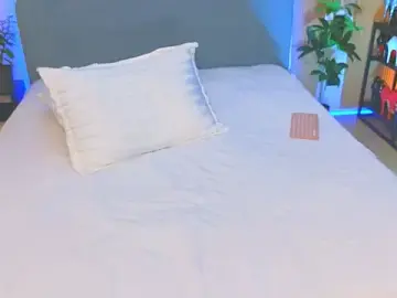 Stripchat Sex Cam of Kira_from_UA