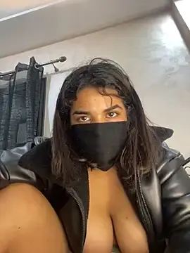 Stripchat Watch Live Sex Cams of Louli_ta