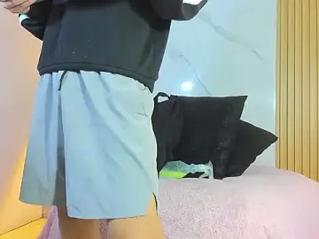 Stripchat Watch Live Sex Cams of Noah_Kirk_