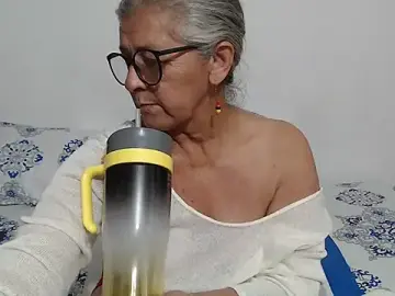 Stripchat Free Porn Cam of candy_mature_