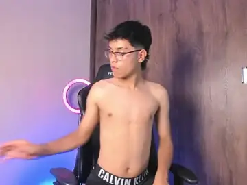 Stripchat Free Porn Cam of Deivy_0102