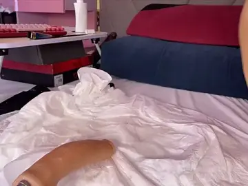 Stripchat Free Porn Cam of Crystallana