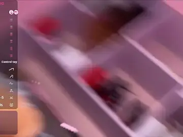 Stripchat Sex Cam of Crystallana