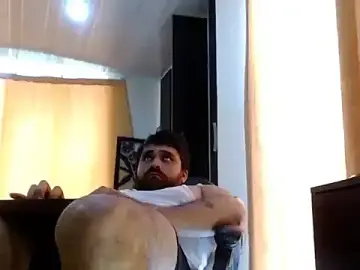 Stripchat Sex Cam of aronmiller404