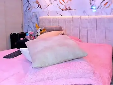 Stripchat Sex Cam of kiana_cream