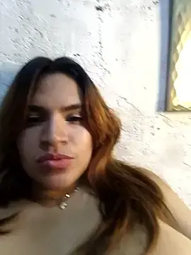 Stripchat Live Porn of SexyFriends_