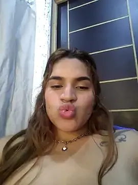 Stripchat Sex Cam of SexyFriends_