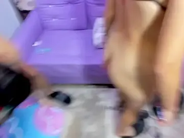 Stripchat Watch Live Sex Cams of hot-threesome