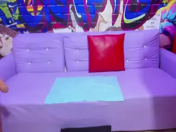 Stripchat Free Porn Cam of hot-threesome