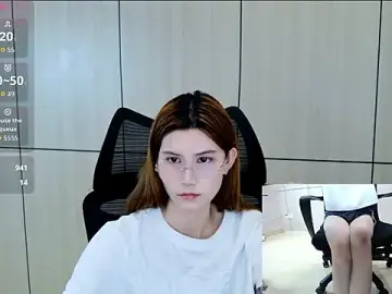 Stripchat Live Sex Cam of zhen-68