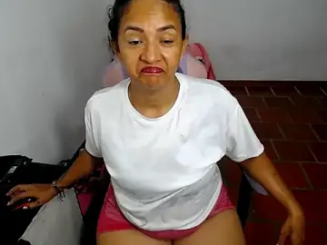 Stripchat Sex Cam of daleska_ayala_1