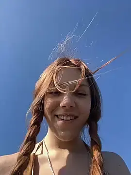 Stripchat Free Porn Cam of lolly_red_