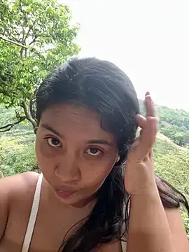 Stripchat Live Sex Cam of moncerrat_luna