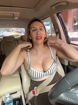 Stripchat Live Sex Cam of Gatitacarlita