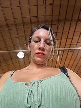 Stripchat Best live sex cam show of Gatitacarlita