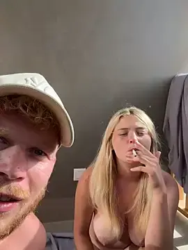Stripchat Free Porn Cam of NickyGold_Official