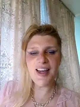 Stripchat Live Sex of TsPostophere