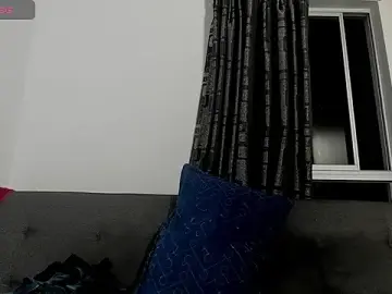 Stripchat Live Sex Cam of curt_xxx