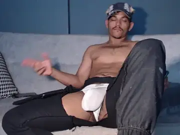 Stripchat Nude Webcam of dirty_27cms