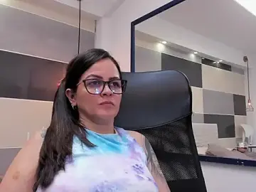 Stripchat Live Sex Cam of Zara_Jackson