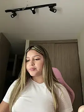 Stripchat Private Sex Chat of lunablossom_