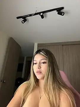 Stripchat Private Sex Chat of lunablossom_