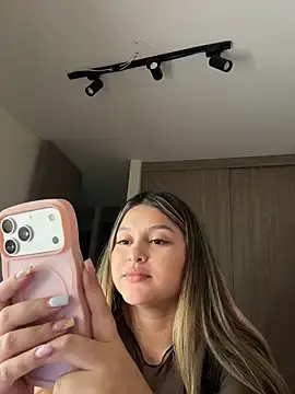 Stripchat Sex Chat of lunablossom_