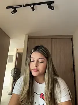 Stripchat Private Sex Chat of lunablossom_