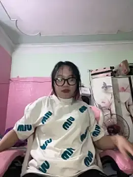 Stripchat Live Porn of Leeeeiu