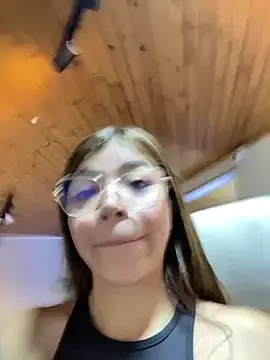 Stripchat Free Porn Cam of Maddy_Piink