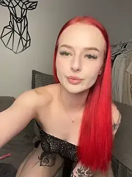 Stripchat Sex Cam of kimkatyrides