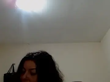 Stripchat Adult Webcam of Marivalda2_