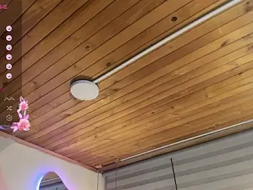 Stripchat Adult Webcam of cristal__hot_1