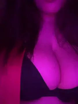 Stripchat Live Sex Cam of donya_star