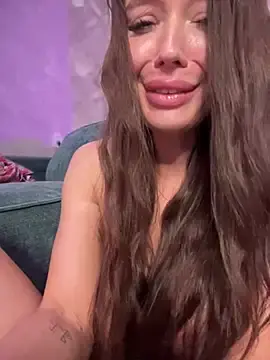 Stripchat Free Live Porn of Emma_Catt