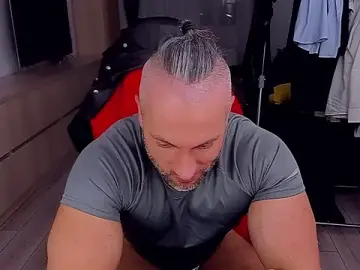 Stripchat Best Webcam of MarisMuscle