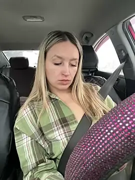 Stripchat Live Sex Cam of StasyWood