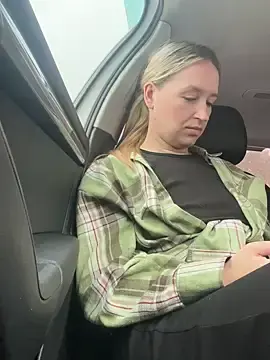 Stripchat Sex Cam of StasyWood