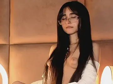Stripchat Adult Webcam of angelinepossy