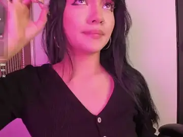 Stripchat Sex Cam of Darky_Doll