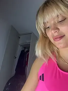 Stripchat Live Porn of _Alicee_1