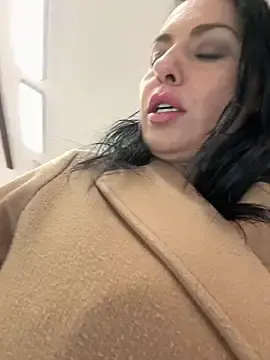 Stripchat Live Sex Cam of KimKelly13